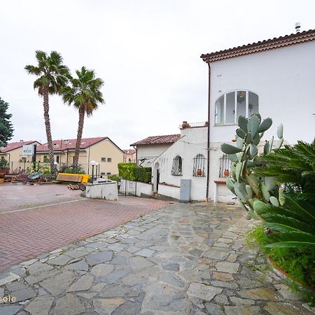 Moresco Apartment Pietra Ligure Exterior foto
